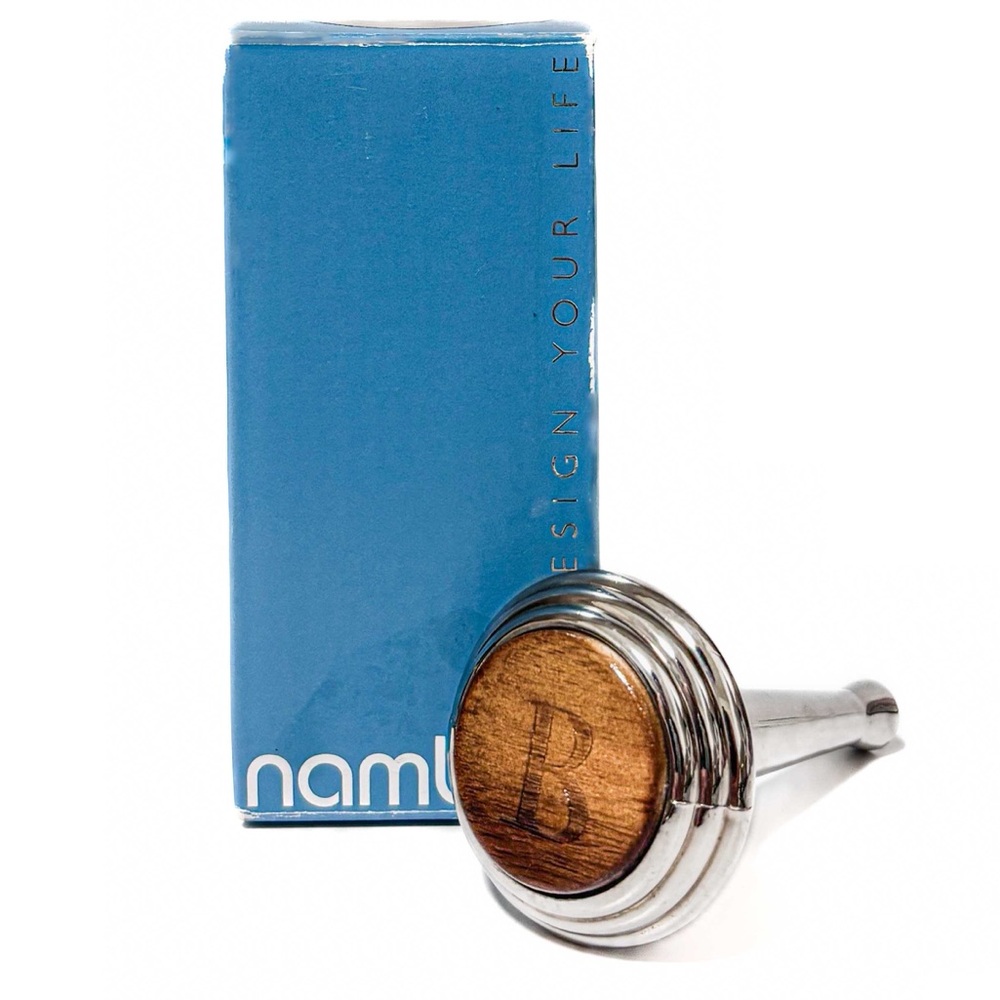NEW - Nambé Alto Monogram “B” Initial Wine Bottle Stopper Acacia Wood & Metal